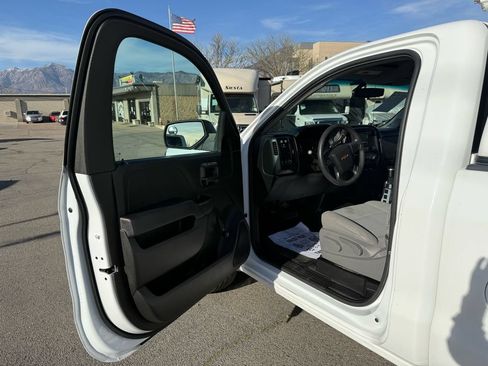 Used 2015 Chevrolet Silverado 1500 W/T w/ Trailering Package RWD image 4