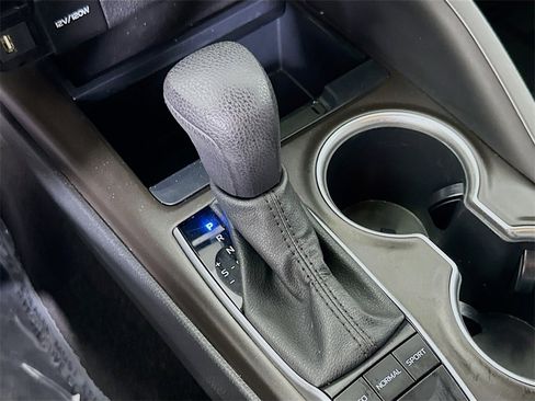 Used 2023 Toyota Camry LE image 31