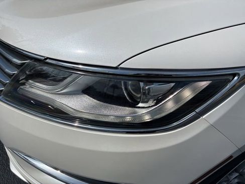 Used 2018 Lincoln MKC Reserve image 10