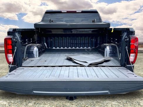 Used 2024 GMC Sierra 1500 Elevation AWD/4WD image 7