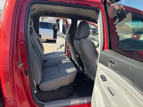 Used 2012 Toyota Tacoma 4x4 Double Cab w/ TRD Sport Pkg image 11