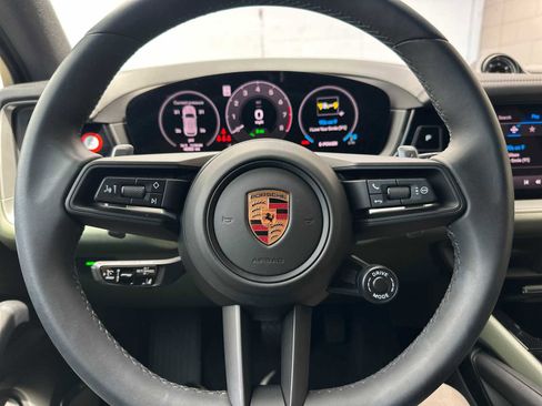 Certified 2025 Porsche Cayenne E-Hybrid image 21