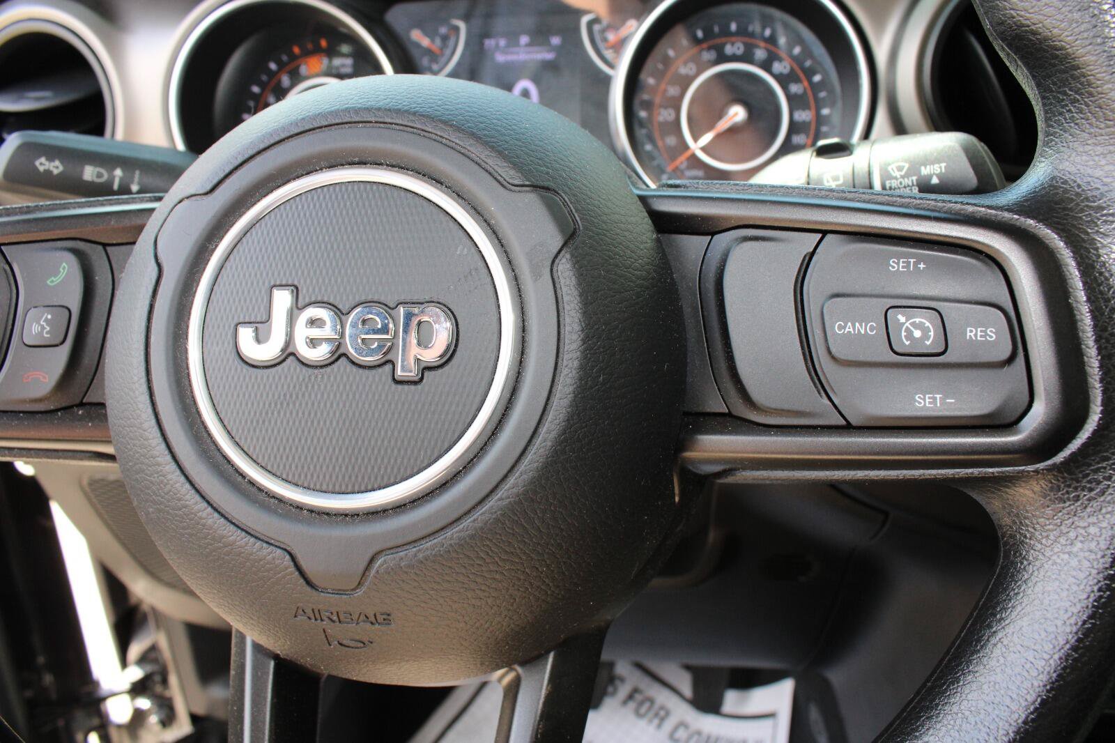 Used 2018 Jeep Wrangler Unlimited Sport AWD/4WD image 14
