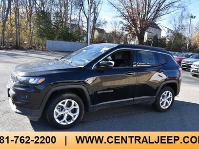 New 2024 Jeep Compass Latitude w/ Convenience Group