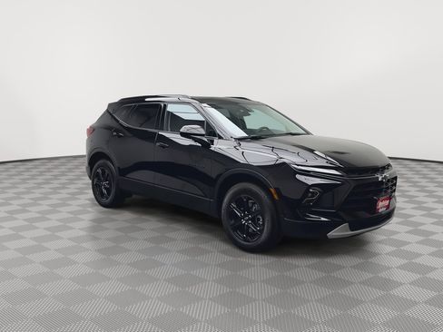New 2025 Chevrolet Blazer LT w/ Midnight/Sport Edition image 32