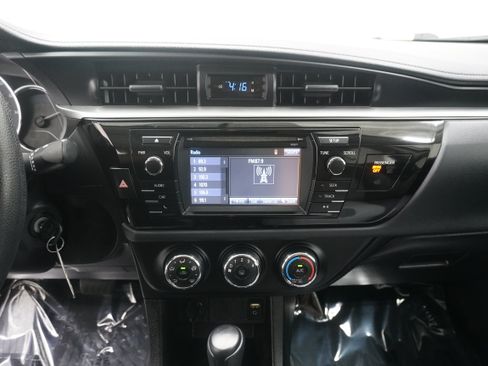 Used 2016 Toyota Corolla L FWD image 17