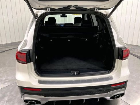 Used 2021 Mercedes-Benz GLB 35 AMG 4MATIC image 38