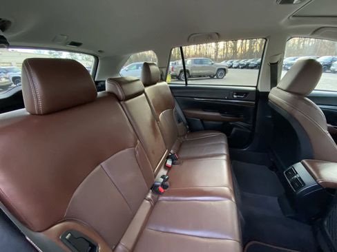 Used 2014 Subaru Outback 3.6R Limited image 30