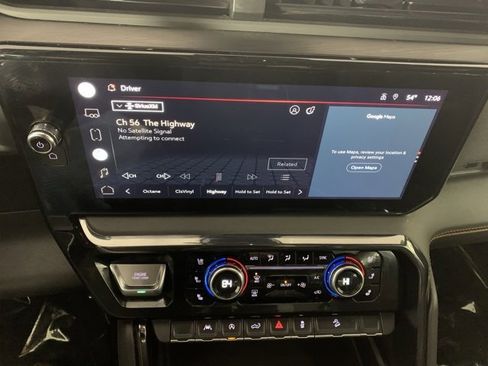 Used 2022 GMC Sierra 1500 AT4 image 8