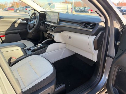 Used 2024 Ford Escape Active w/ Tech Pack #2 image 11