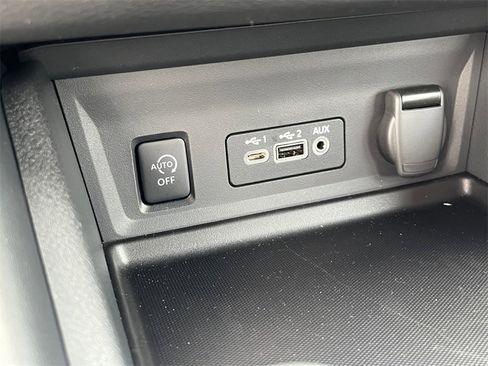 New 2025 Nissan Sentra SR w/ SR Premium Package image 12