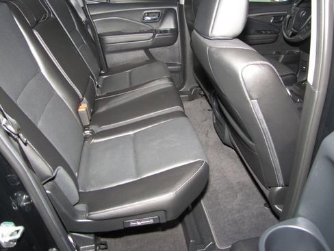 Used 2023 Honda Ridgeline RTL-E image 19