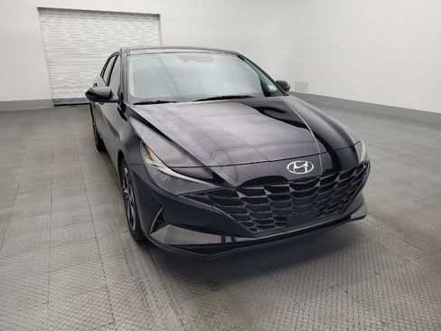Used 2023 Hyundai Elantra Limited w/ Cargo Package image 14