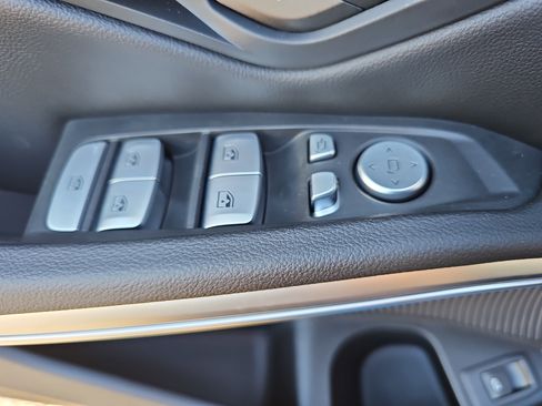 New 2025 BMW 330i xDrive Sedan w/ Premium Package image 29