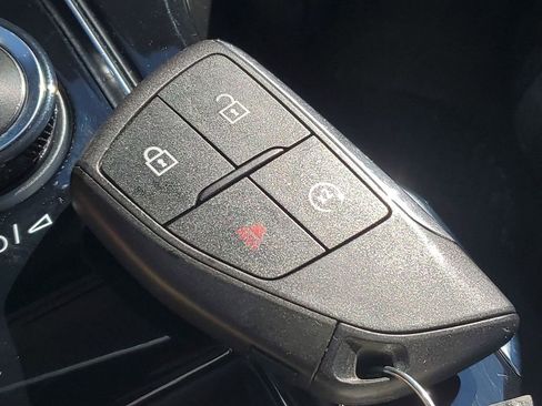 Used 2025 Buick Envision Preferred image 38