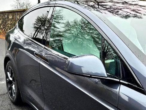 Used 2023 Tesla Model X image 11