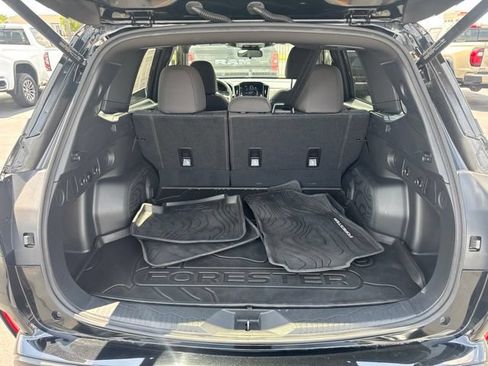 Used 2025 Subaru Forester Premium AWD/4WD image 5