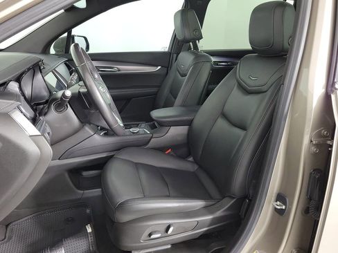 Used 2023 Cadillac XT6 Luxury FWD image 17