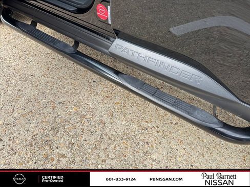 Certified 2024 Nissan Pathfinder SV image 28