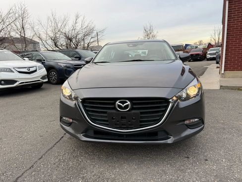 Used 2018 MAZDA MAZDA3 Touring image 2
