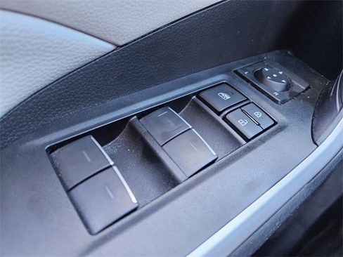 Used 2024 Toyota RAV4 XLE image 31