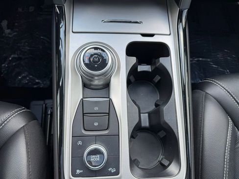 Used 2024 Ford Explorer ST w/ Technology Package image 20