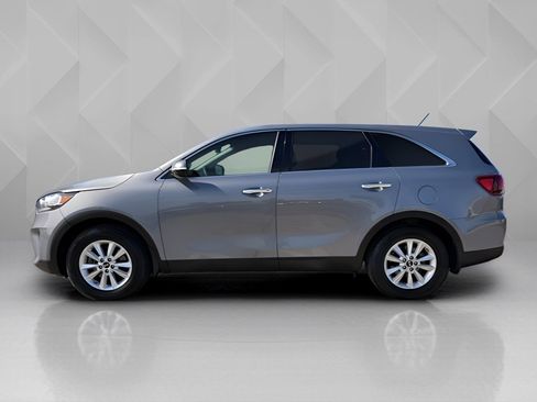 Used 2020 Kia Sorento L image 4