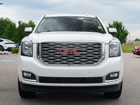 Used 2019 GMC Yukon Denali w/ Denali Ultimate Package AWD/4WD image 9