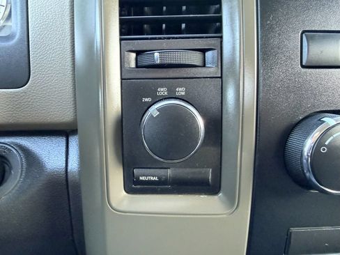 Used 2011 RAM 1500 ST w/ ST Popular Equipment Group AWD/4WD image 18