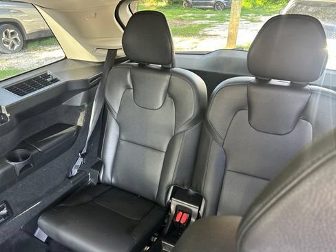 Used 2020 Volvo XC90 T6 Momentum w/ Protection Package AWD/4WD image 7