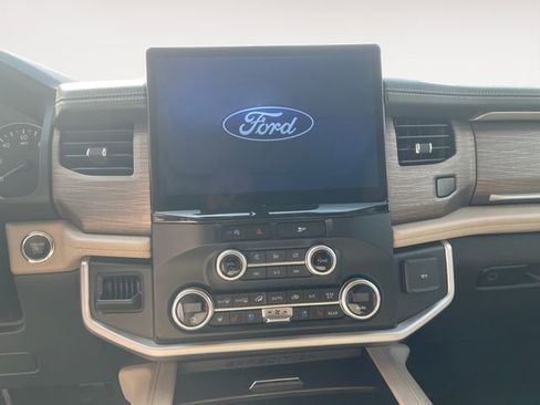Used 2024 Ford Expedition Max Limited AWD/4WD image 11