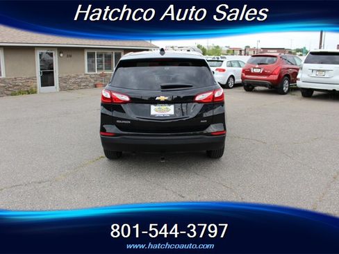 Used 2021 Chevrolet Equinox LS w/ LS Convenience Package AWD/4WD image 4