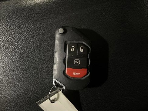 Used 2019 Jeep Wrangler Unlimited Sport S image 32