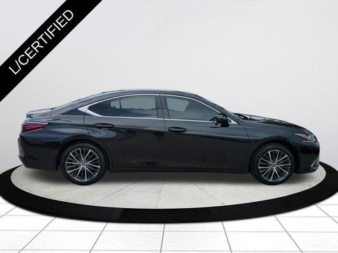 Certified 2025 Lexus ES 350 w/ Premium Package FWD image 3