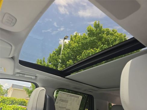 New 2027 Lincoln Navigator L Black Label RWD image 27