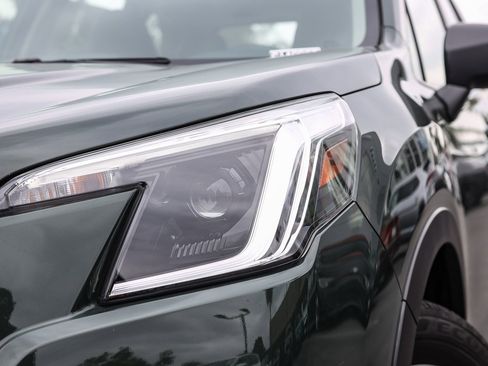 Used 2023 Subaru Forester image 2