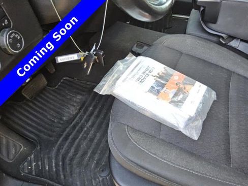 Used 2022 Chevrolet Silverado 1500 LT RWD image 13