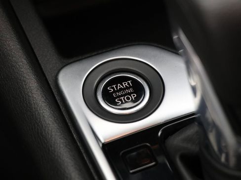 Used 2024 Nissan Sentra SV image 25