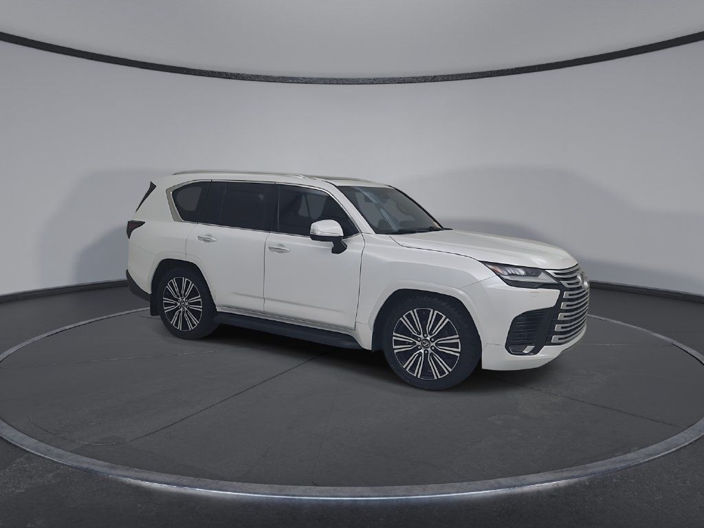 Used 2024 Lexus LX 600 4WD w/ Luxury Package image 2