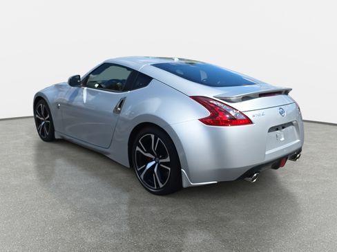Used 2020 Nissan 370Z Touring Sport image 7