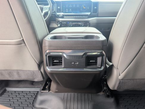Used 2024 Chevrolet Silverado 1500 LTZ w/ Z71 Off-Road Package AWD/4WD image 31