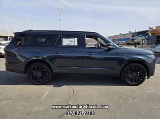 New 2026 Lincoln Navigator L Reserve w/ Jet Appearance Package AWD/4WD video 2