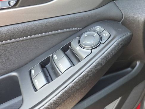 Used 2024 Chevrolet Traverse LT w/ LPO, Floor Liner Package image 32