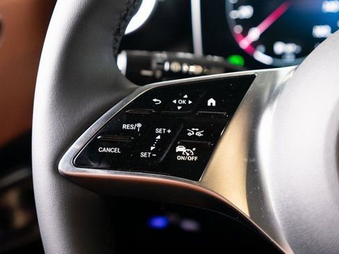 Certified 2025 Mercedes-Benz GLC 300 4MATIC image 29