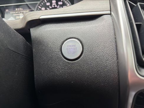 Certified 2023 Kia Sorento EX w/ Panoramic Sunroof Package image 9