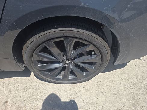 Used 2024 Toyota Corolla SE FWD image 9