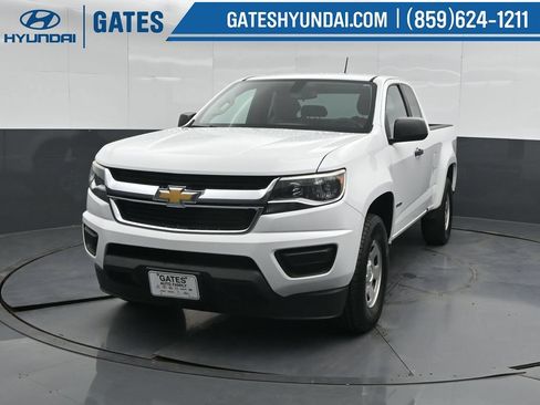 Used 2018 Chevrolet Colorado W/T w/ WT Convenience Package RWD image 5