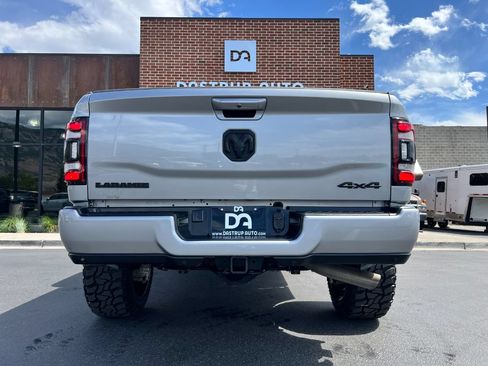 Used 2024 RAM 2500 Laramie w/ Night Edition AWD/4WD image 5