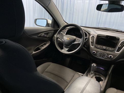Used 2019 Chevrolet Malibu LT image 37