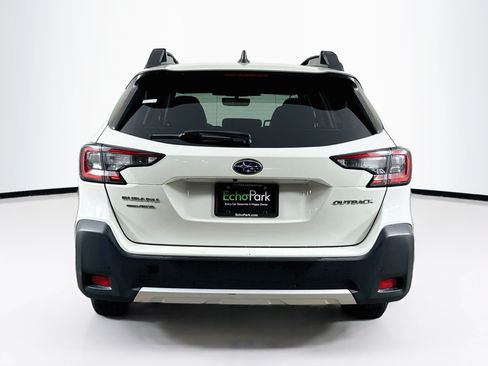 Used 2023 Subaru Outback Limited AWD/4WD image 7